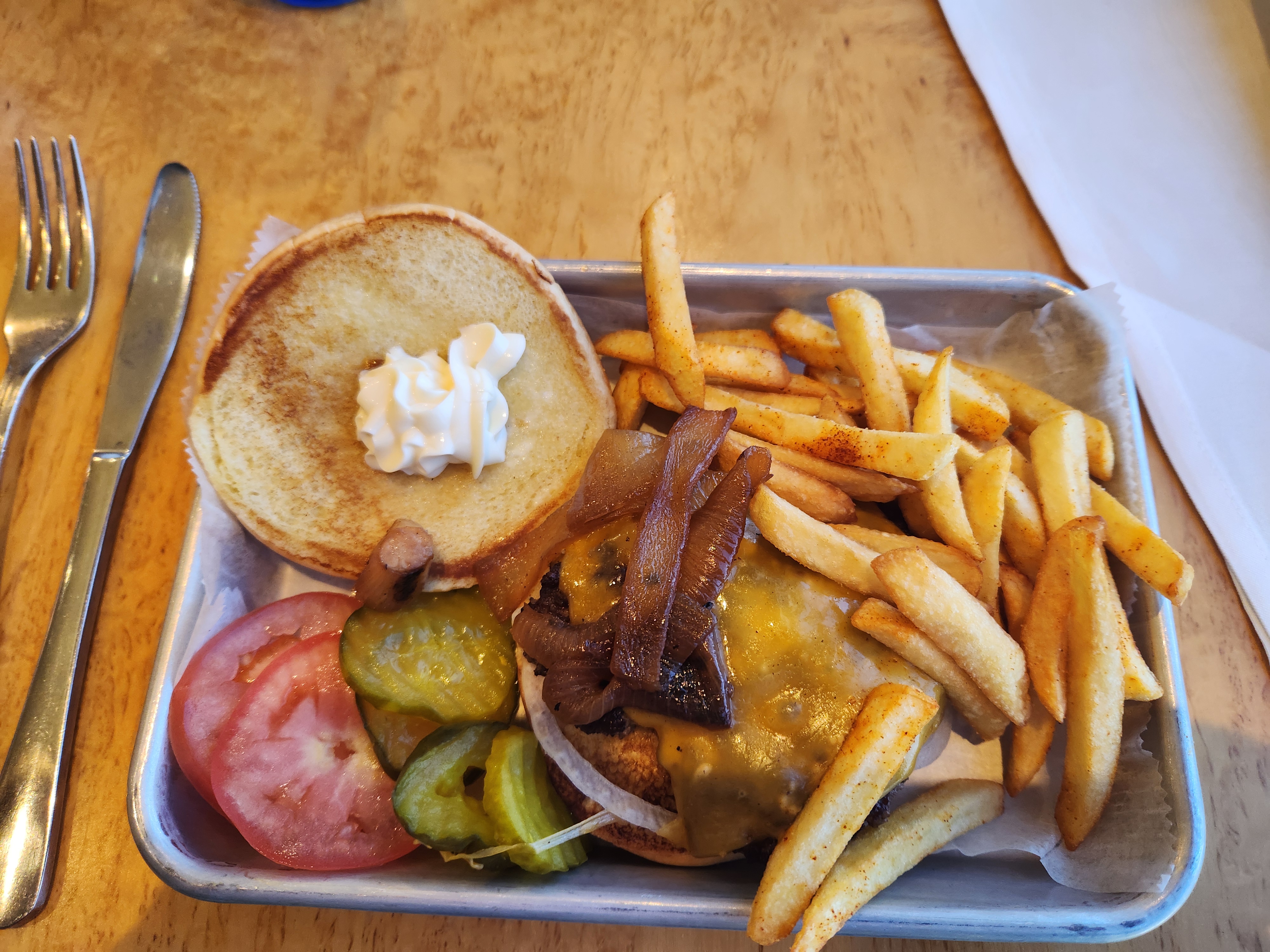 Welcome aboard Cheeseburger and Paradise party image