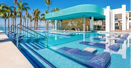 Luxurious resort for a day